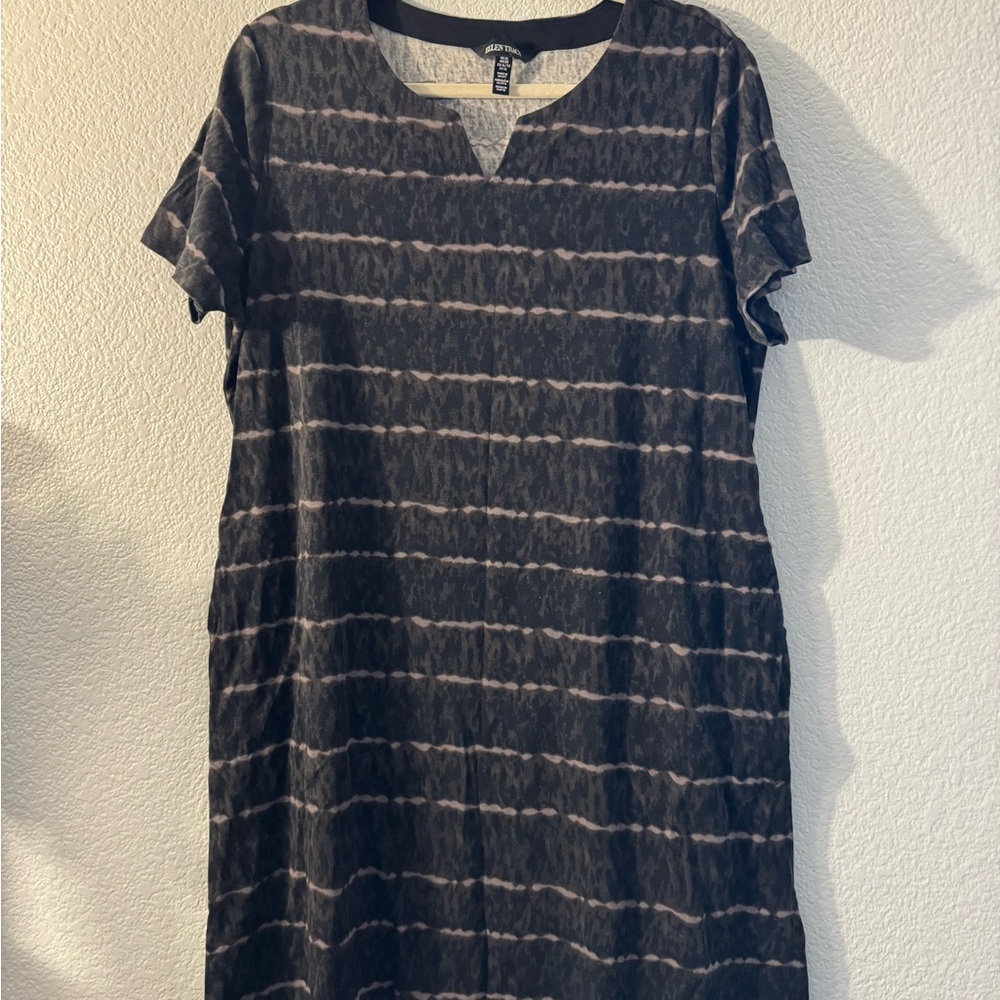 Ellen Tracy Black and Gray Striped Dress XL